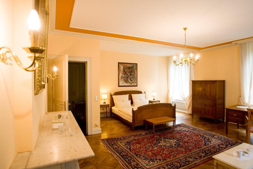 Hotel Restaurant Villa Fayence Wallerfangen Camera foto